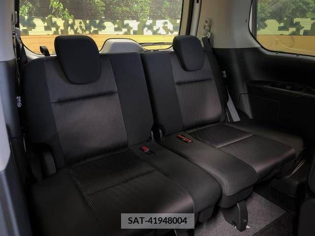 Nissan SERENA 2018-06 219398-11