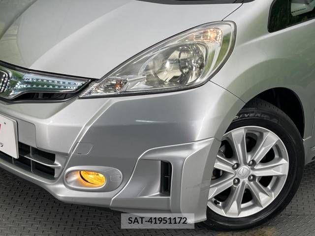 Honda FIT HYBRID 2011-10 343696-12