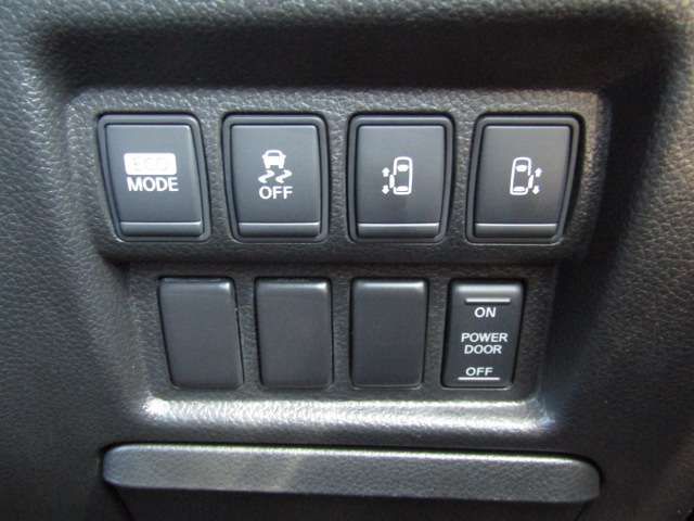 Nissan ELGRAND 2010-11 21644-15