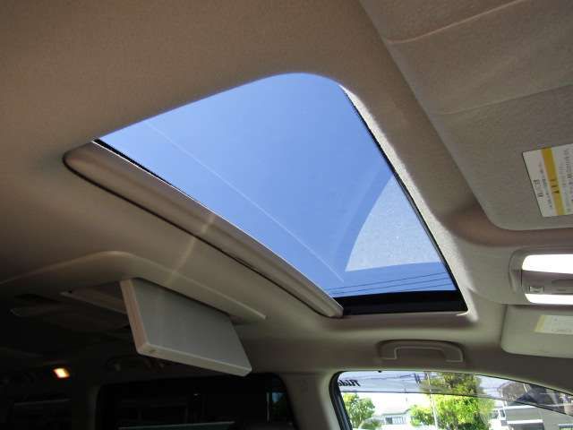 Nissan ELGRAND 2010-11 21644-8