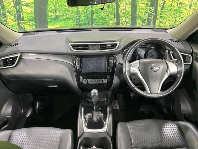 Nissan X-TRAIL 2015-09 181301-1