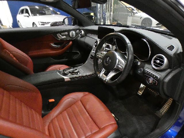Amg C-CLASS 2019-12 181872-11