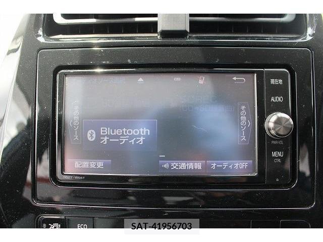 Toyota PRIUS 2017-02 350683-3