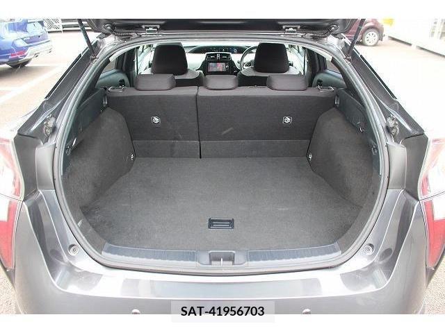 Toyota PRIUS 2017-02 350683-14