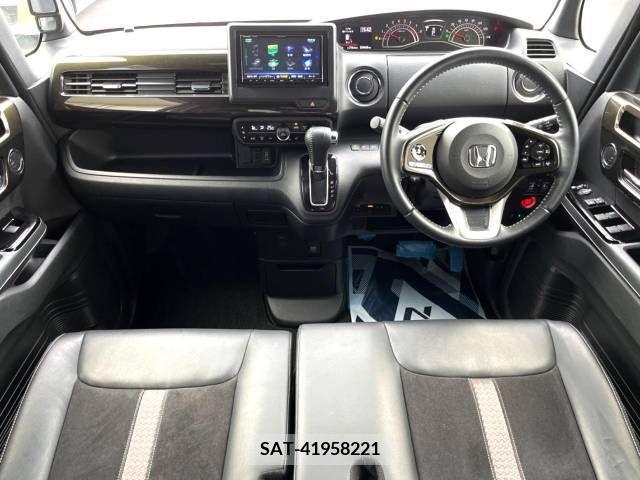 Honda N BOX CUSTOM 2020-10 307257-1