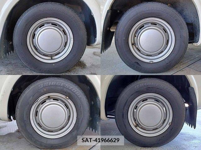Nissan PAO 1989-10 365973-25