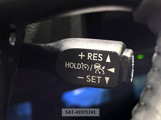 Toyota PRIUS PHV 2021-06 210441-4