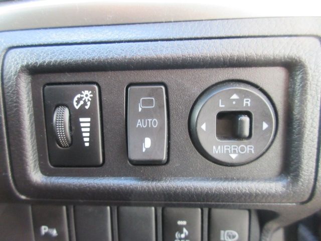 Lexus CT 2012-11 12439-22