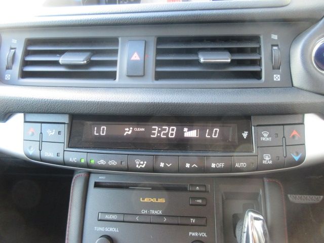 Lexus CT 2012-11 12439-14