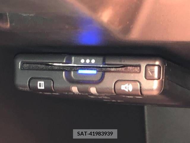 Renault MEGANE 2021-06 385186-7