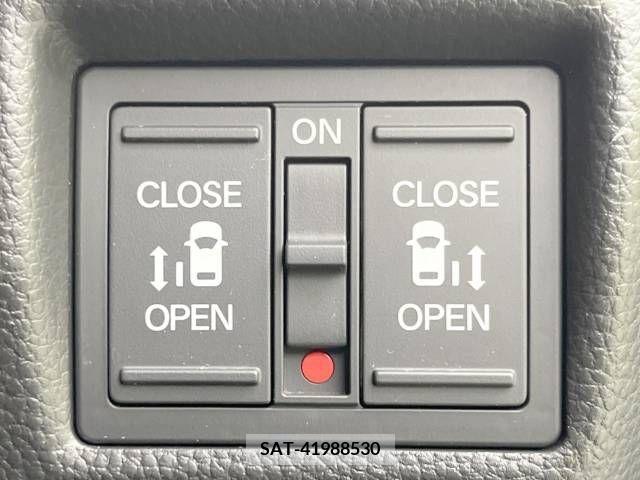 Honda N BOX CUSTOM 2022-10 307308-5