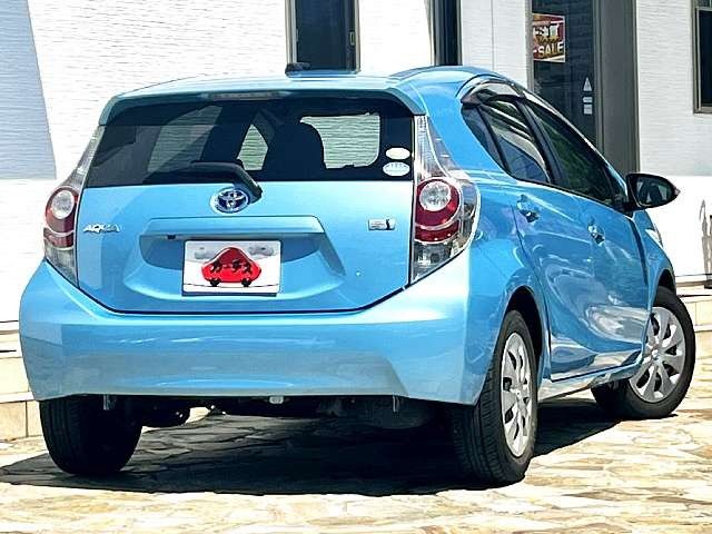 Toyota AQUA 2012-03 11235-2