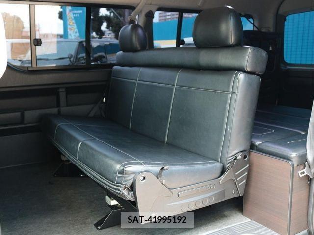 Toyota HIACE WAGON 2014-03 349019-1
