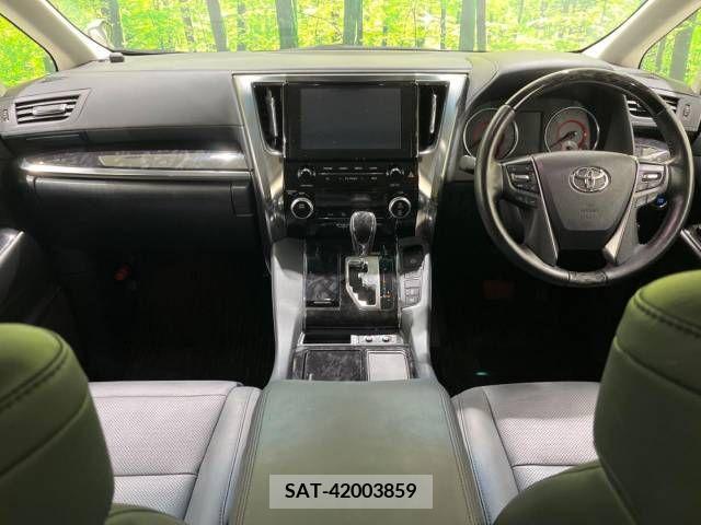 Toyota ALPHARD 2022-04 281080-1