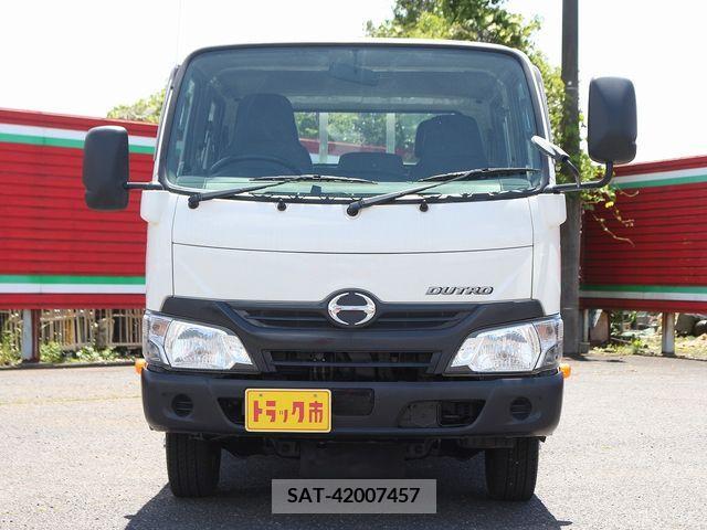 Hino DUTRO 2018-03 296745-3