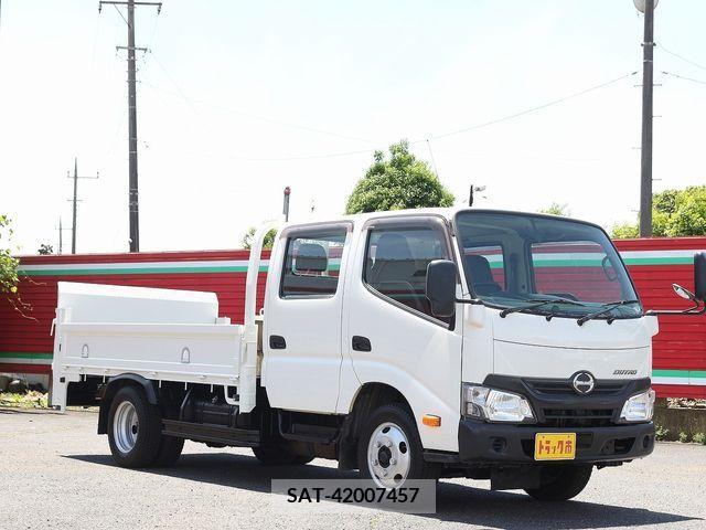 Hino DUTRO 2018-03 296745-4