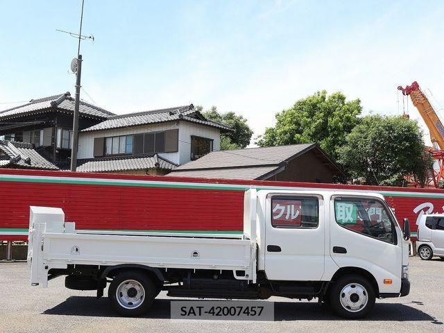 Hino DUTRO 2018-03 296745-5
