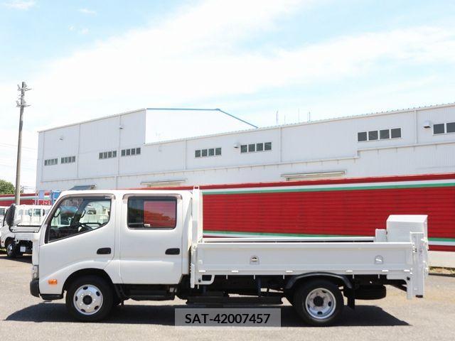 Hino DUTRO 2018-03 296745-7
