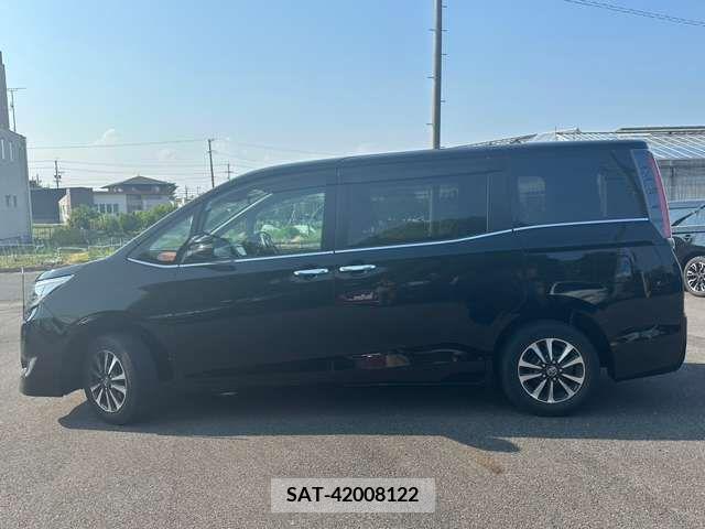 Toyota ESQUIRE 2018-12 321591-10