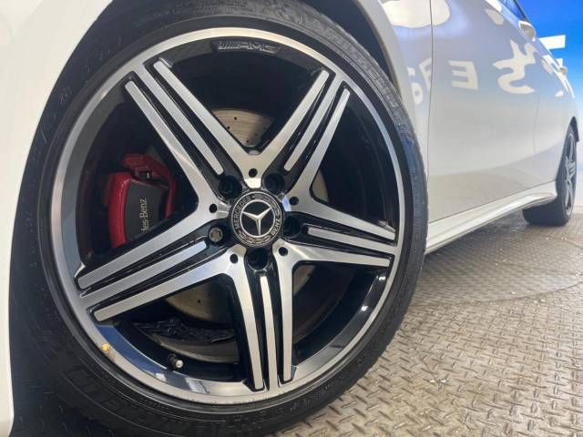 Mercedes Benz CLA-CLASS 2018-08 190290-12