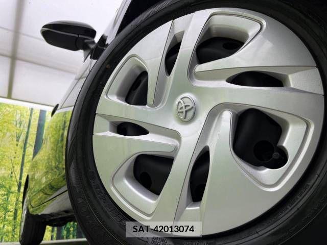 Toyota AQUA 2021-08 233512-13