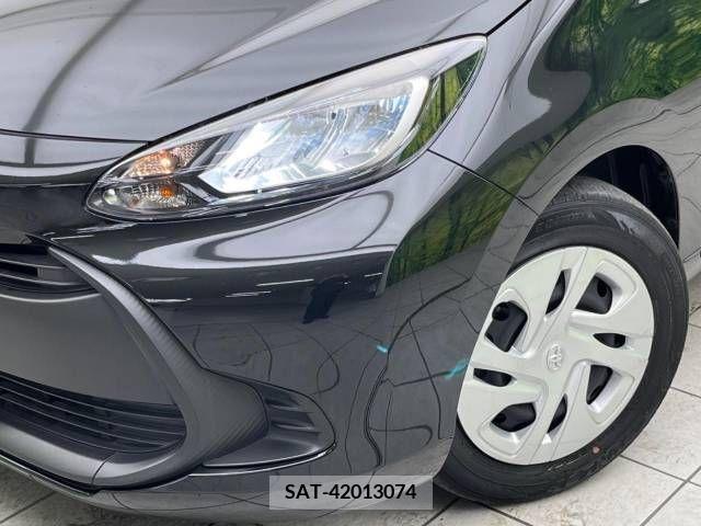 Toyota AQUA 2021-08 233512-12