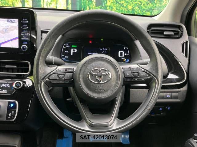 Toyota AQUA 2021-08 233512-11