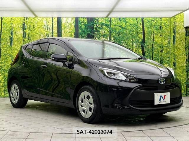 Toyota AQUA 2021-08 233512-16