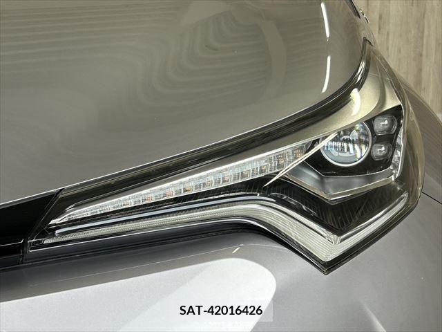 Toyota C-HR 2017-12 294960-8