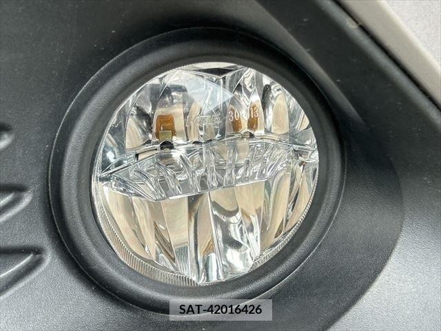 Toyota C-HR 2017-12 294960-10