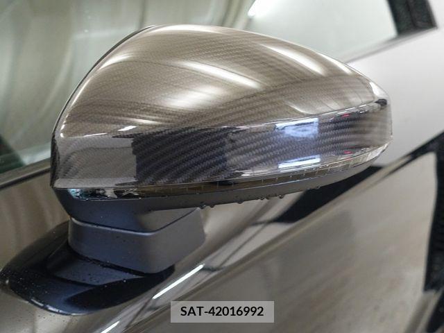 Audi R8 2021-12 333690-5