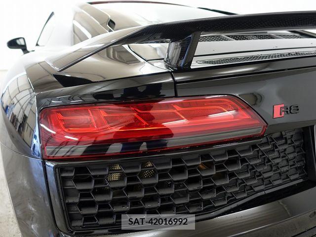 Audi R8 2021-12 333690-28
