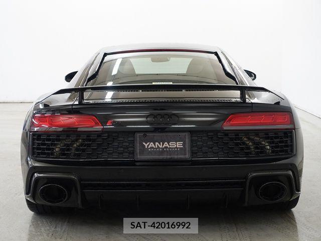 Audi R8 2021-12 333690-3