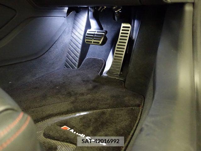 Audi R8 2021-12 333690-24