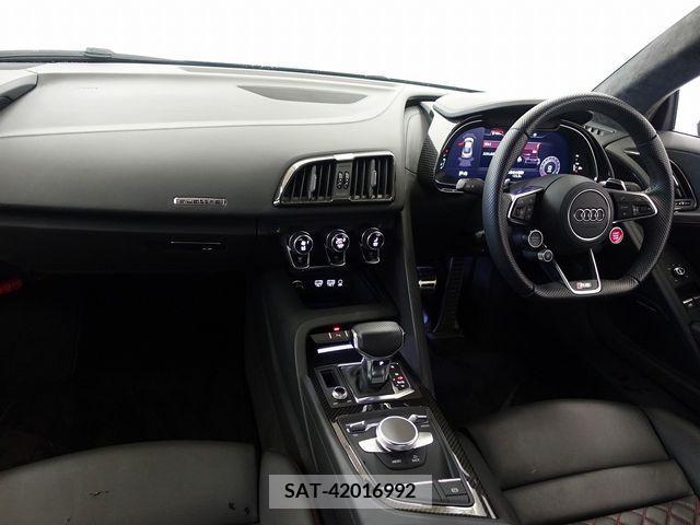 Audi R8 2021-12 333690-13