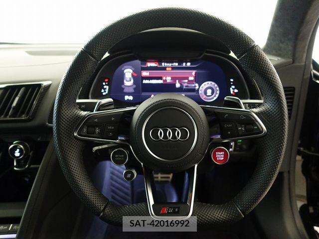 Audi R8 2021-12 333690-15