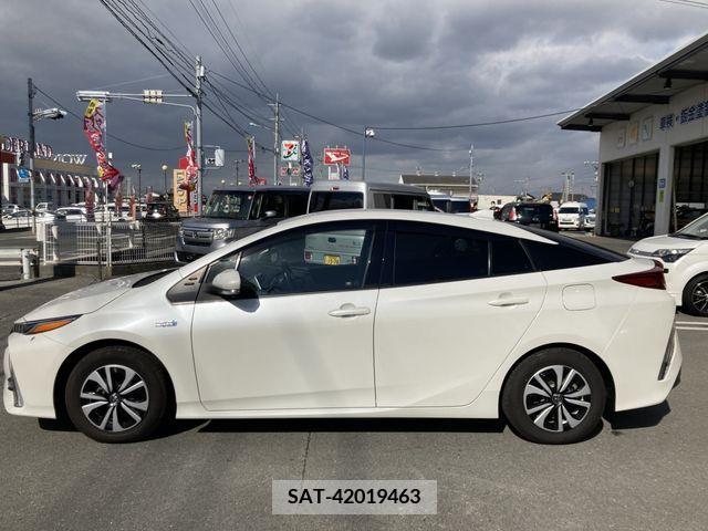 Toyota PRIUS PHV 2017-09 250672-5