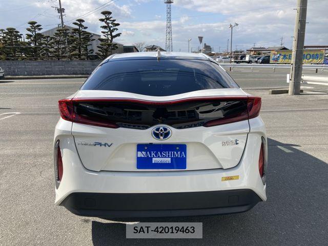 Toyota PRIUS PHV 2017-09 250672-6