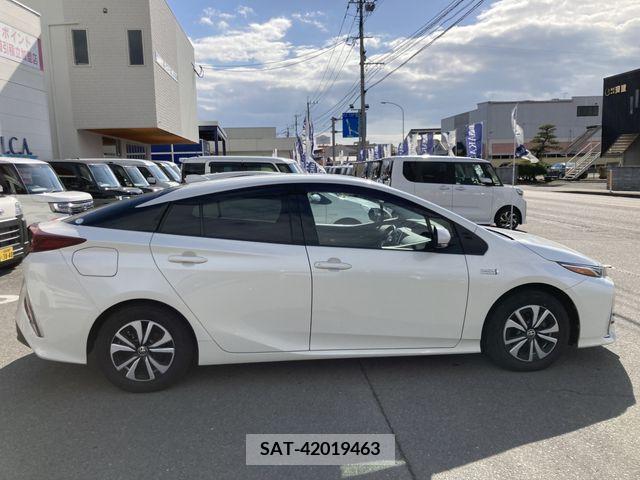 Toyota PRIUS PHV 2017-09 250672-8