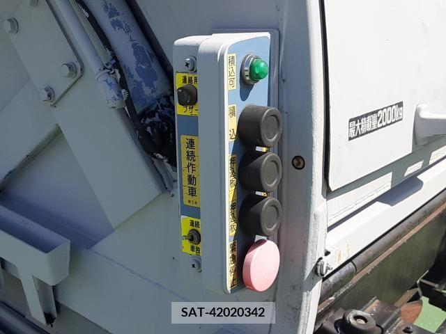 Hino DUTRO 2015-02 247708-3