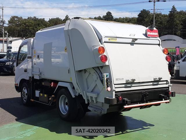 Hino DUTRO 2015-02 247708-2