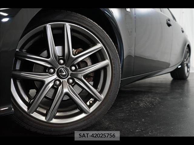 Lexus IS 2014-08 248828-3