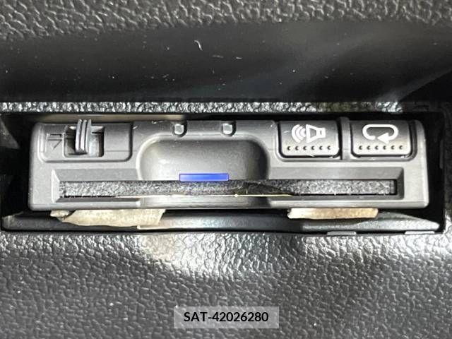 Toyota PRIUS 2016-06 322265-4
