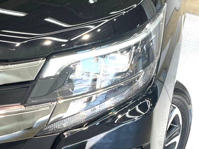 Toyota NOAH 2018-12 16939-13
