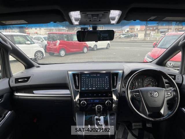 Toyota VELLFIRE 2017-07 223259-1