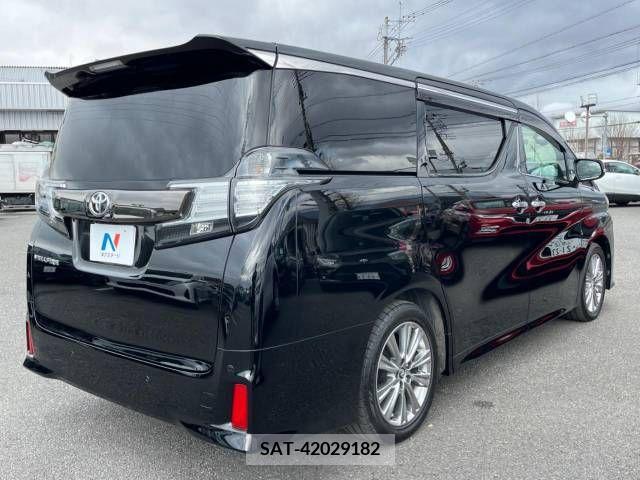 Toyota VELLFIRE 2017-07 223259-18