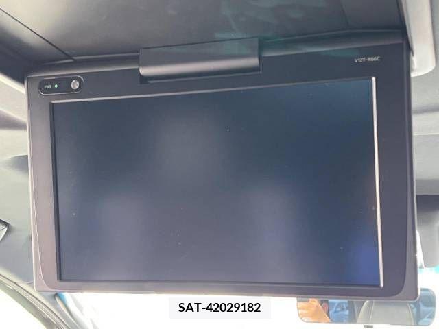 Toyota VELLFIRE 2017-07 223259-6