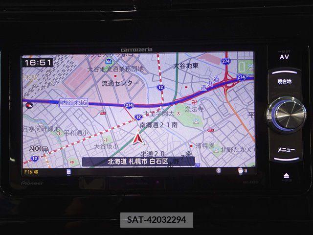 Toyota PRIUS 2017-05 366706-1