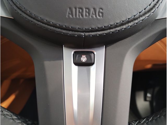 Bmw 7 SERIES 2022-08 25122-21