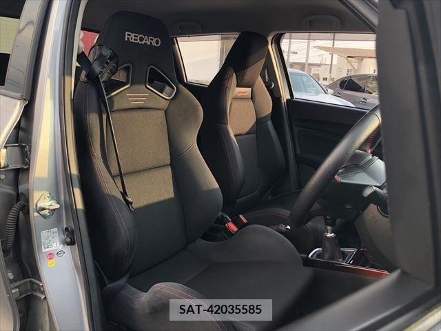 Suzuki SWIFT 2017-09 369037-8